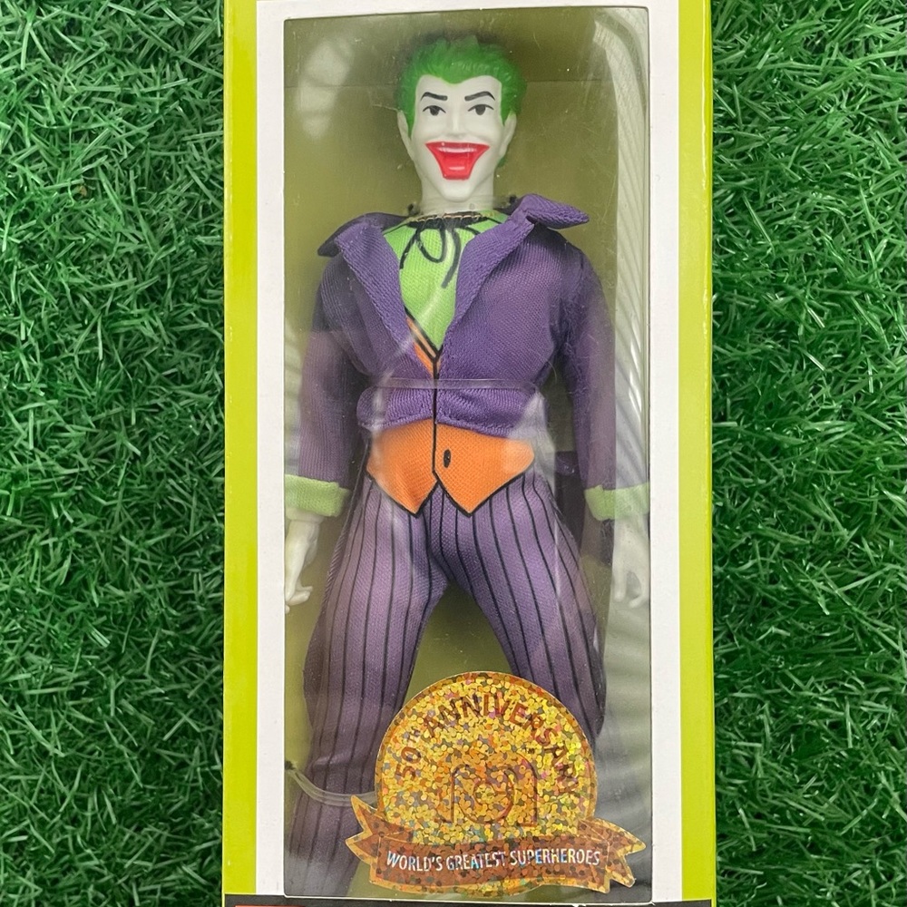 DC COMICS 8’in THE JOKER Batman’s Arch Enemy Action Figure